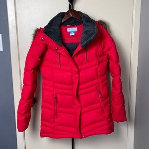 Red Columbia St. Cloud Mid Down Jacket
Size s